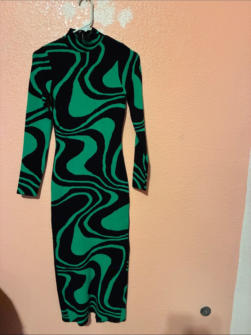 Fashion Nova Black & Green Swirl Long Sleeve Dress